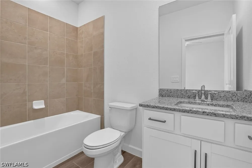 Weston Manor Drive Alva, FL 33920