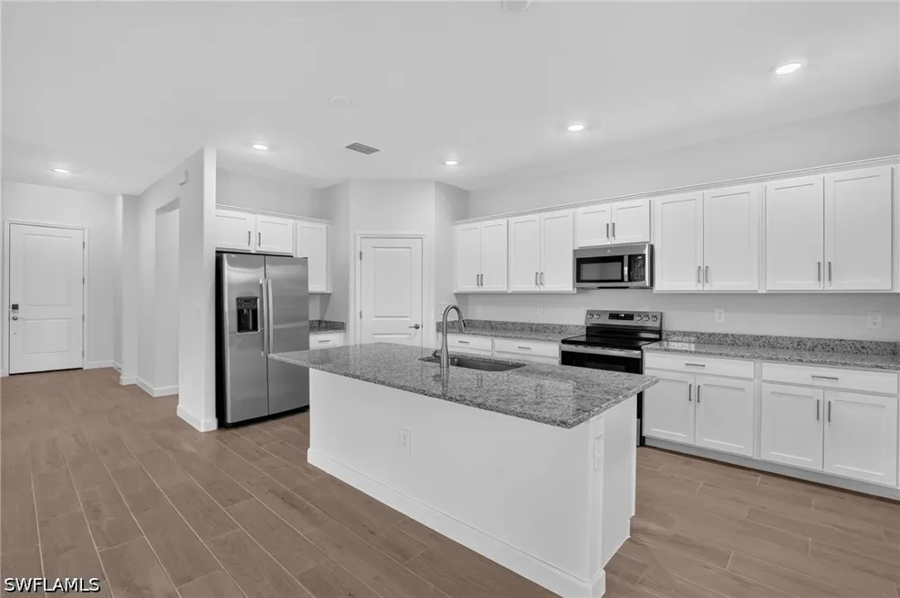 Weston Manor Drive Alva, FL 33920
