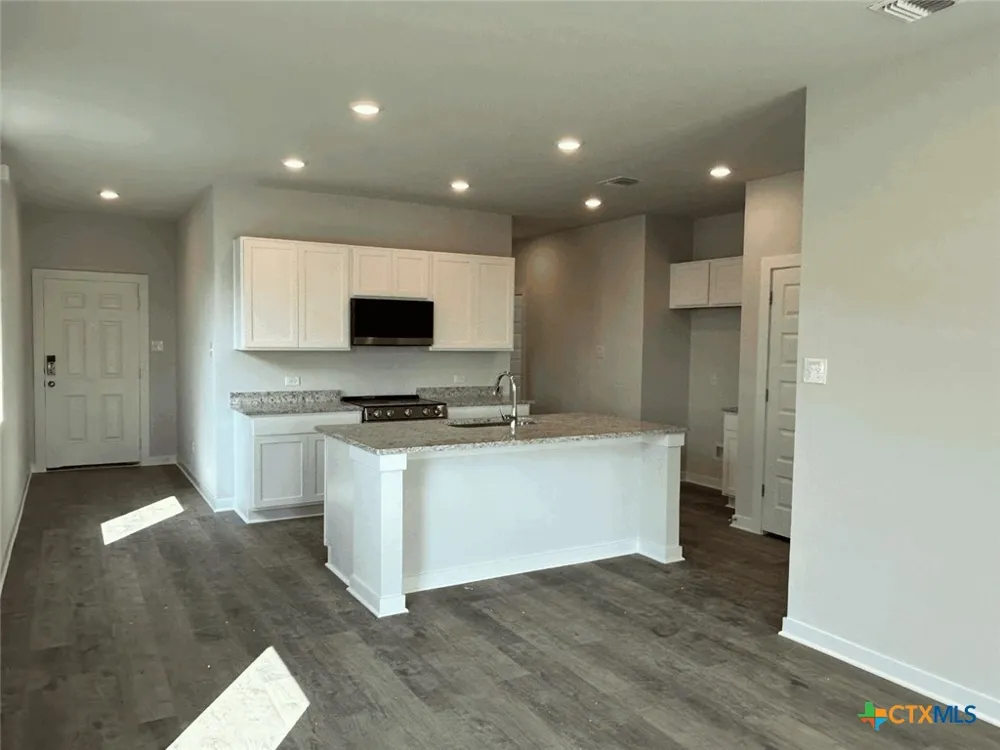 260 Firefox Way Jarrell, TX 76537