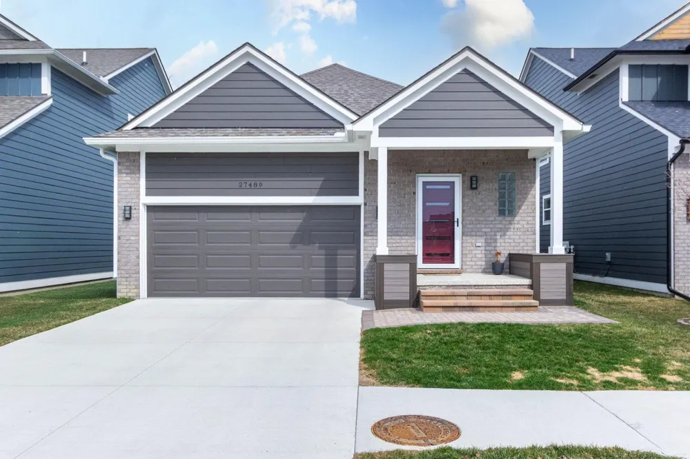 27489 Maryjane Lane W Chesterfield Township, MI 48047
