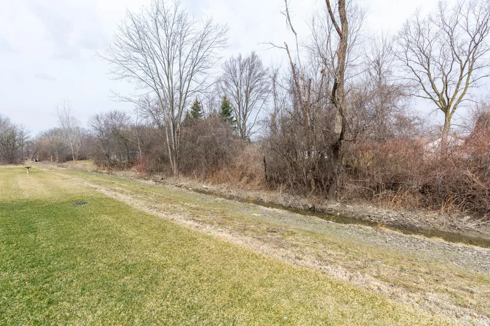 27489 Maryjane Lane W Chesterfield Township, MI 48047