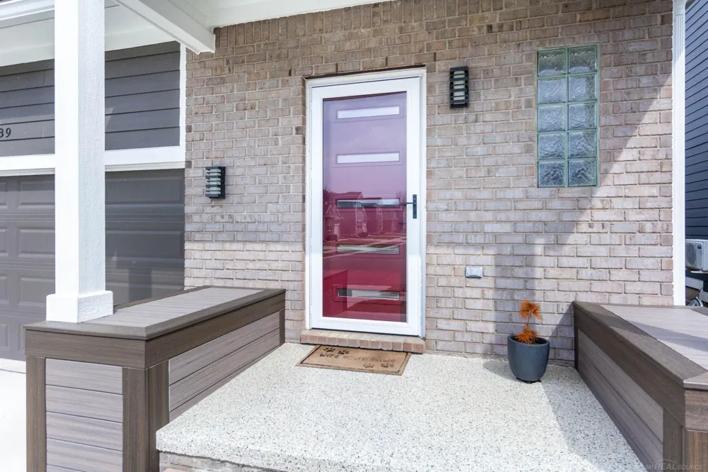 27489 Maryjane Lane W Chesterfield Township, MI 48047