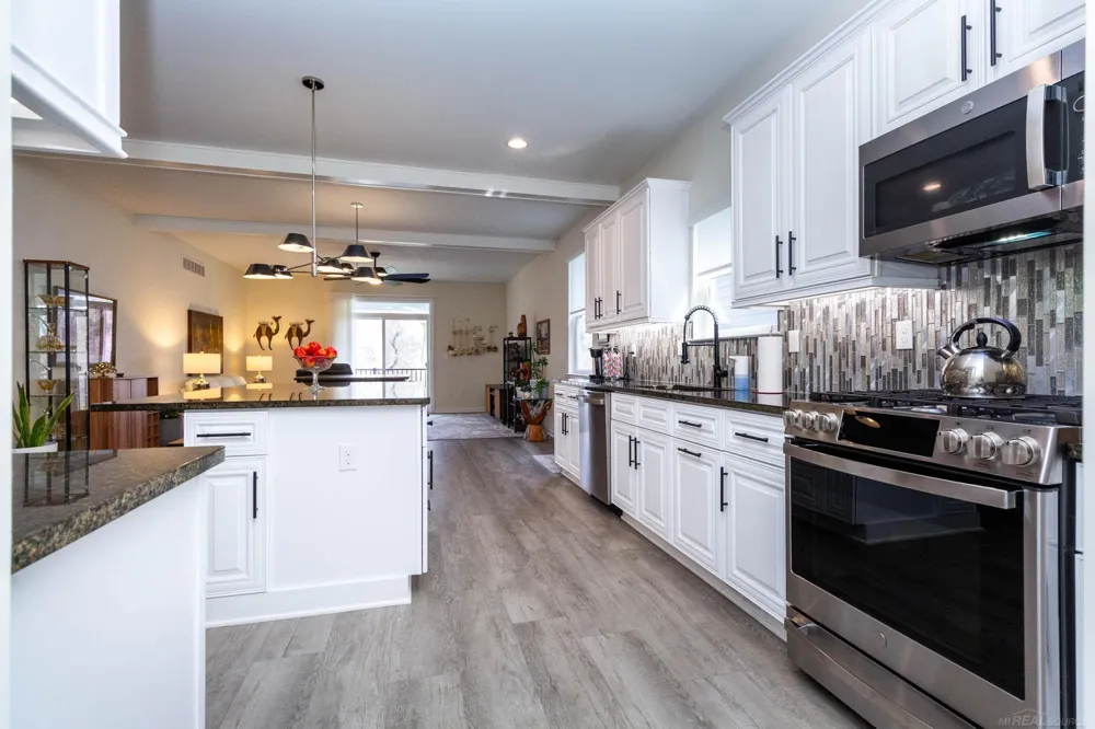 27489 Maryjane Lane W Chesterfield Township, MI 48047