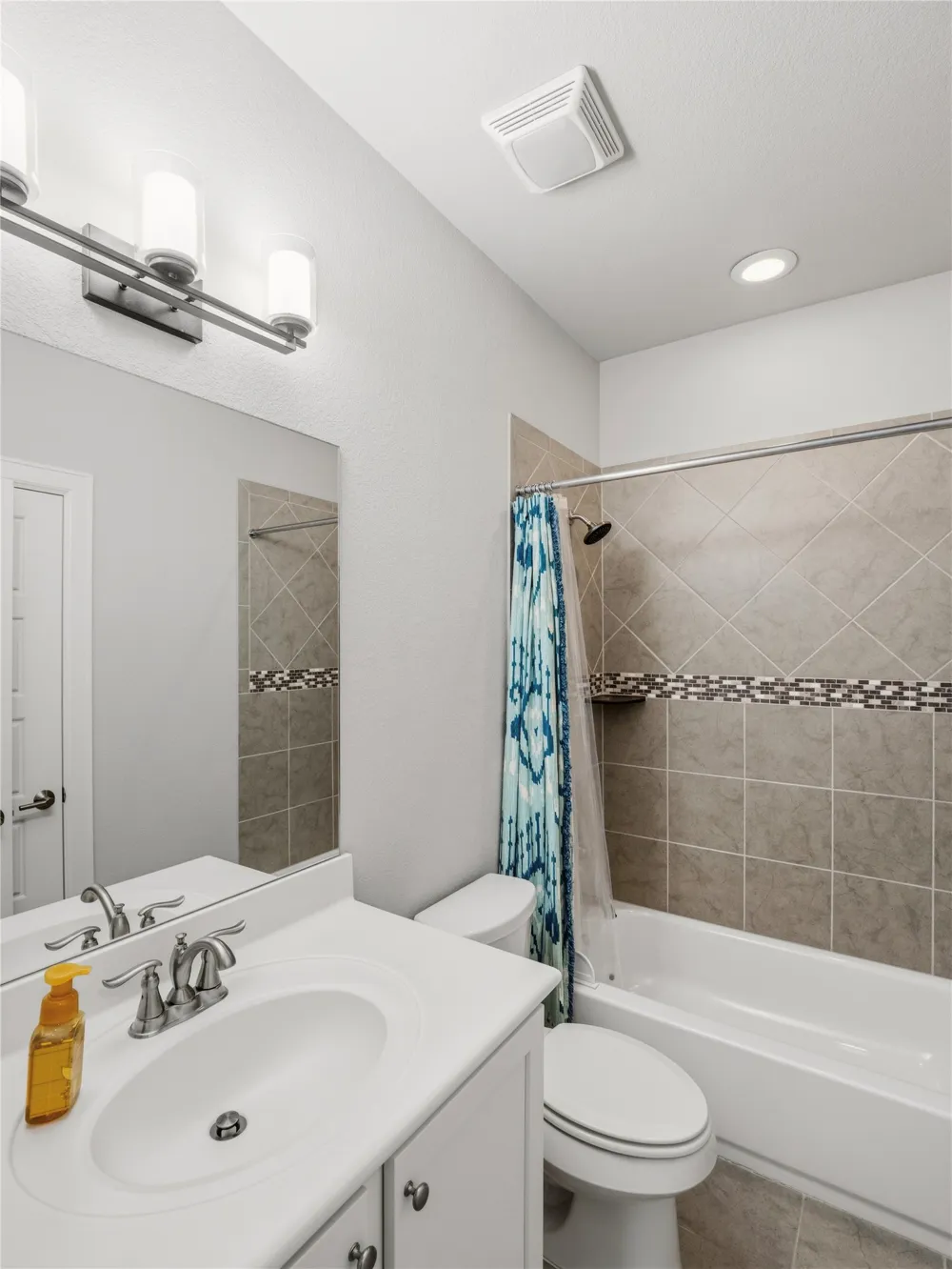 1501 Chalk Bluff Court Leander, TX 78641