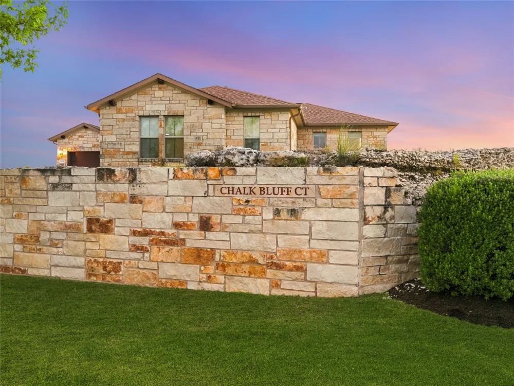 1501 Chalk Bluff Court Leander, TX 78641