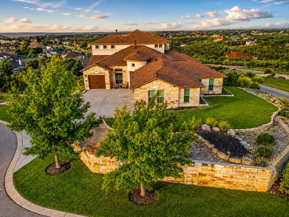 1501 Chalk Bluff Court Leander, TX 78641