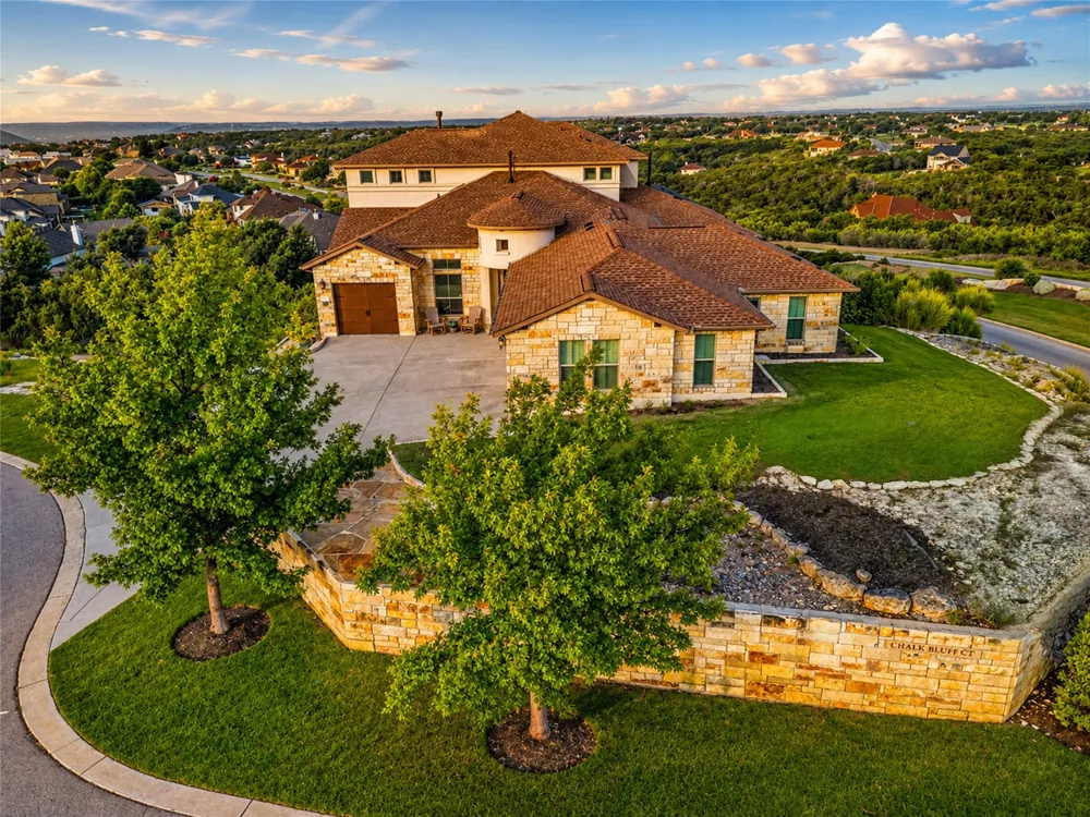 1501 Chalk Bluff Court Leander, TX 78641