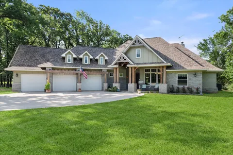 930 Waters Edge Drive