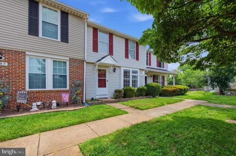 845 OAK LEAF COURT