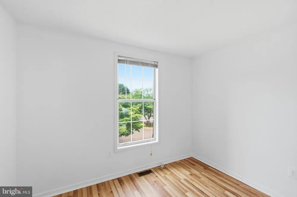 845 OAK LEAF COURT Warrenton, VA 20186