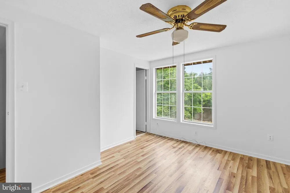 845 OAK LEAF COURT Warrenton, VA 20186