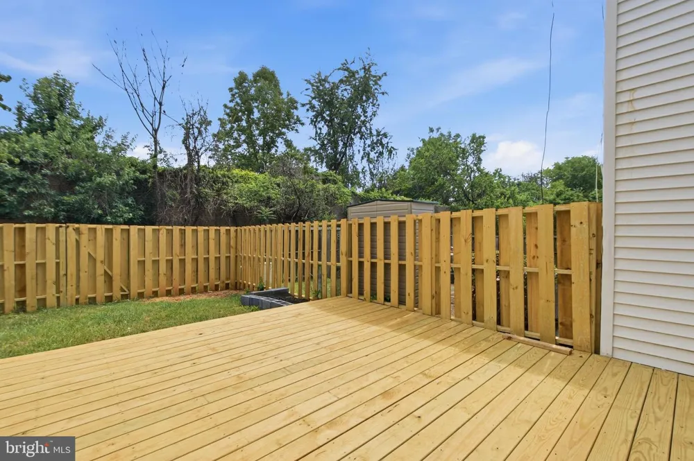 845 OAK LEAF COURT Warrenton, VA 20186