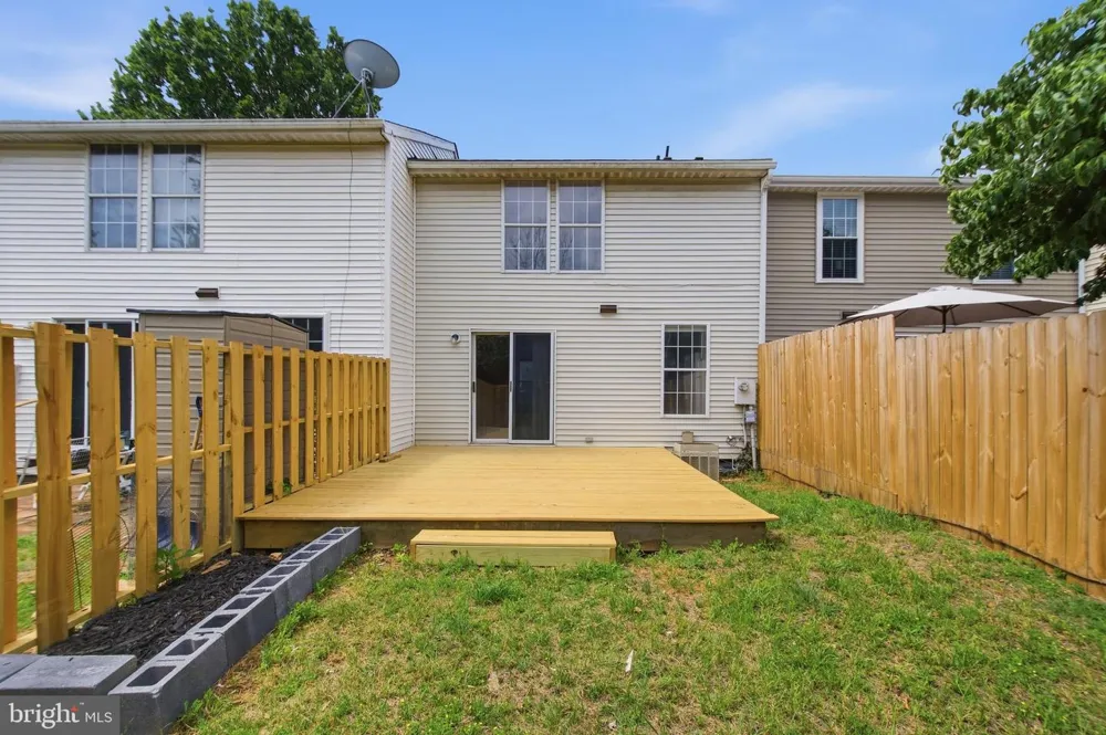 845 OAK LEAF COURT Warrenton, VA 20186