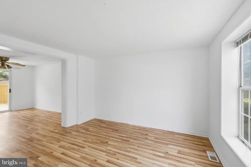 845 OAK LEAF COURT Warrenton, VA 20186