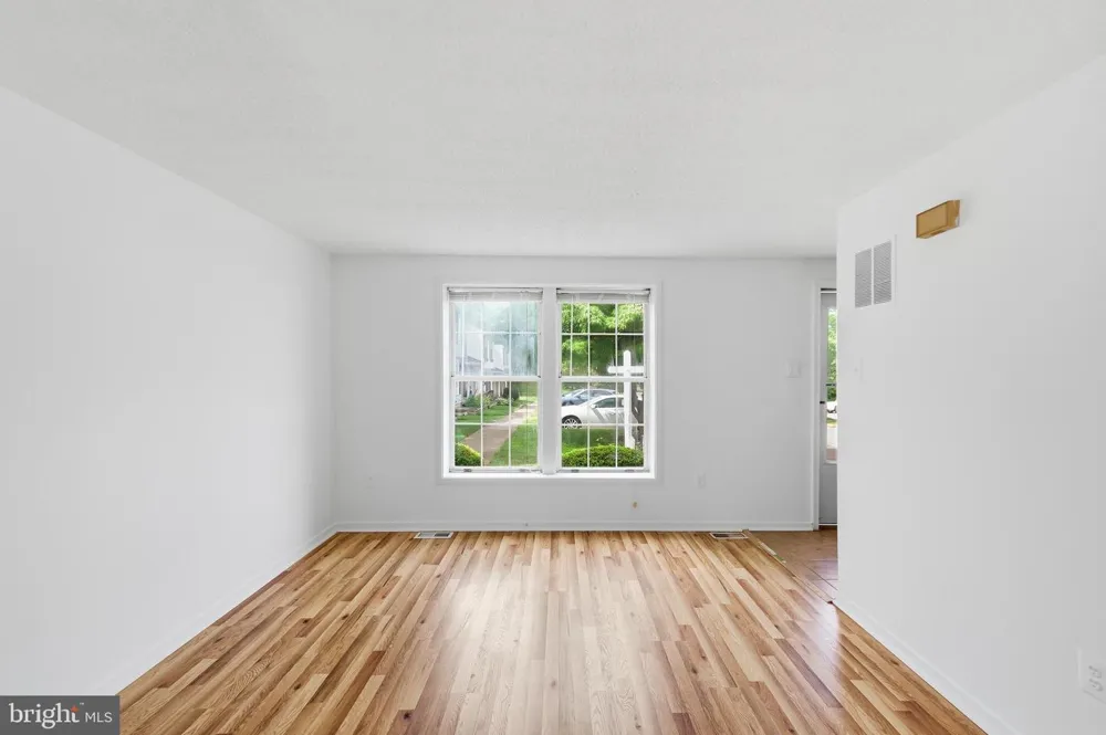845 OAK LEAF COURT Warrenton, VA 20186