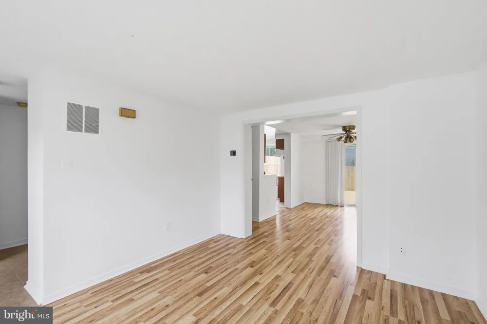 845 OAK LEAF COURT Warrenton, VA 20186