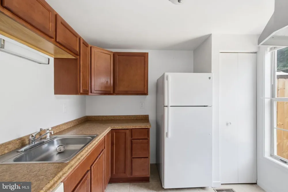 845 OAK LEAF COURT Warrenton, VA 20186