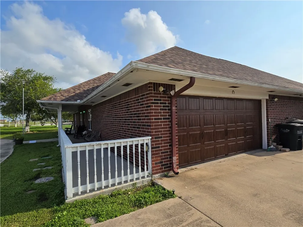 3893 County Road 61 Robstown, TX 78380