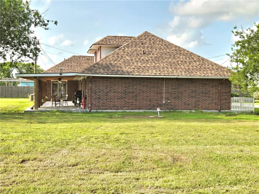 3893 County Road 61 Robstown, TX 78380