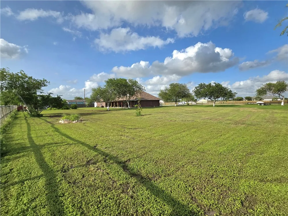 3893 County Road 61 Robstown, TX 78380