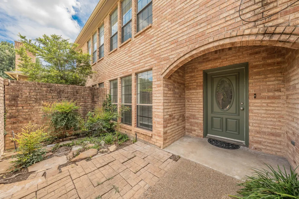 5893 Westhaven Drive Fort Worth, TX 76132