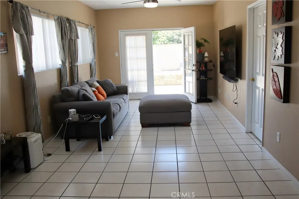 164 E 235th Street Carson, CA 90745