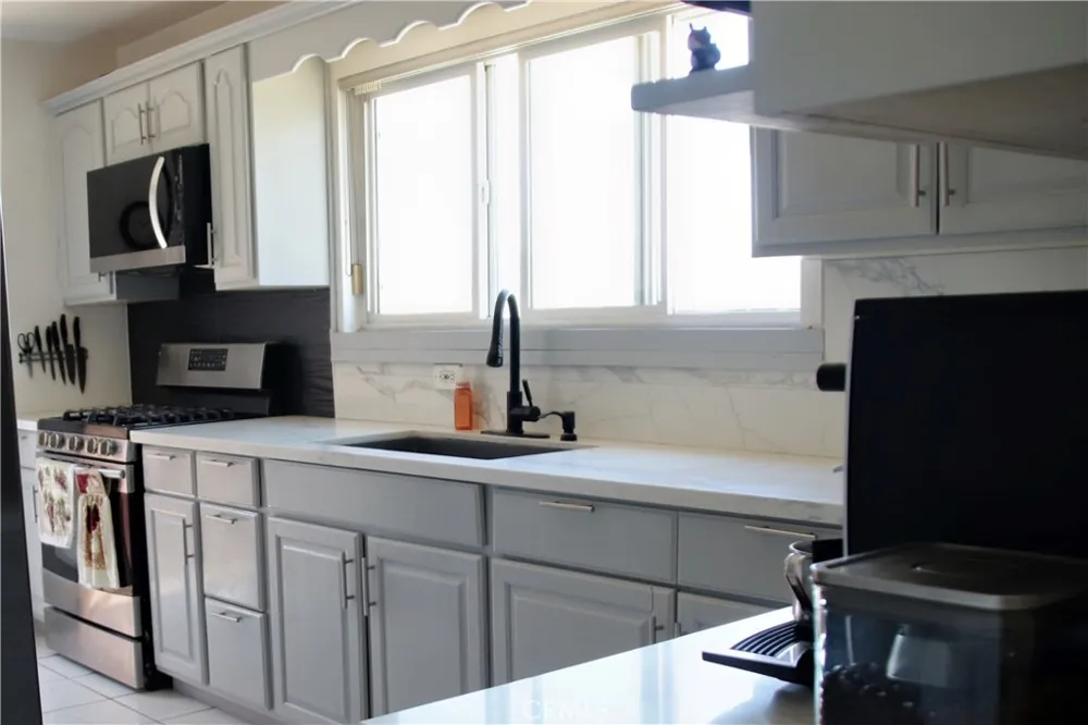 164 E 235th Street Carson, CA 90745