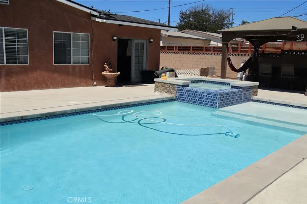 164 E 235th Street Carson, CA 90745