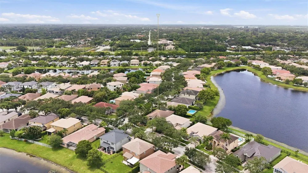 19308 Stonebrook St Weston, FL 33332