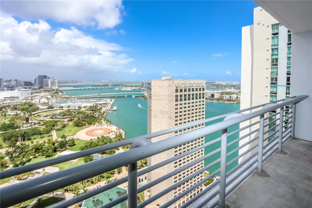 325 S Biscayne Blvd #3616 Miami, FL 33131