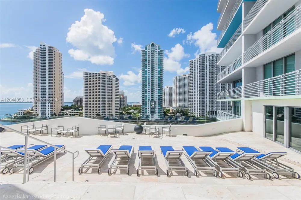 325 S Biscayne Blvd #3616 Miami, FL 33131