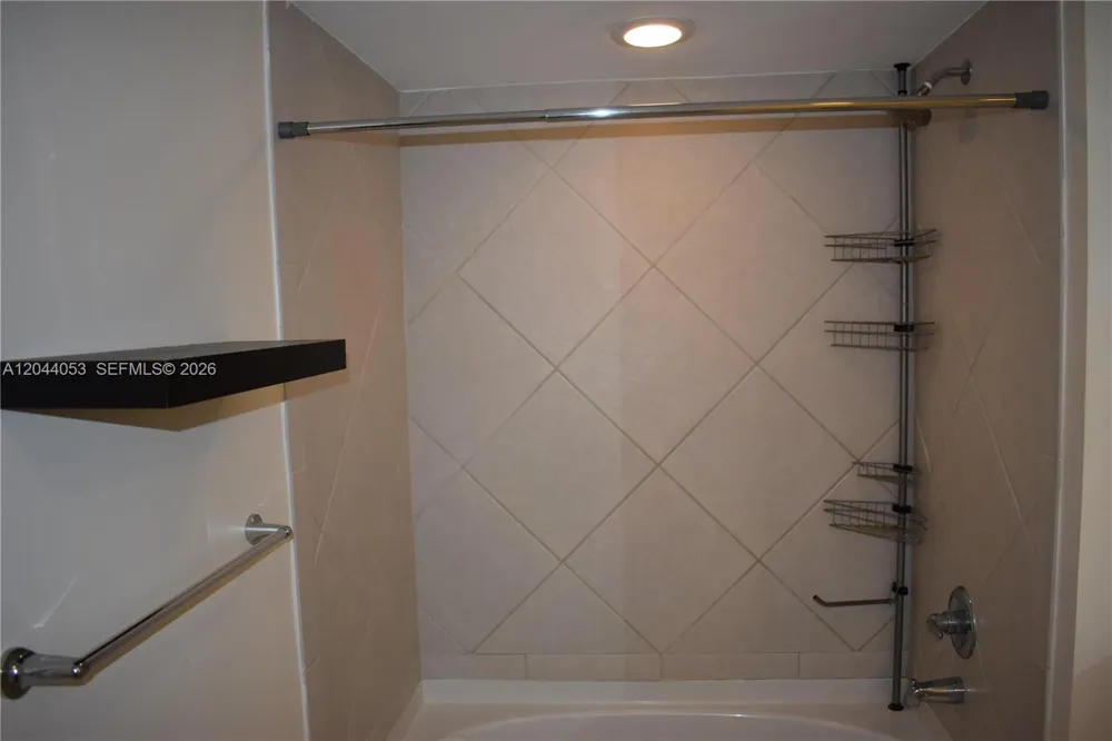 325 S Biscayne Blvd #3616 Miami, FL 33131