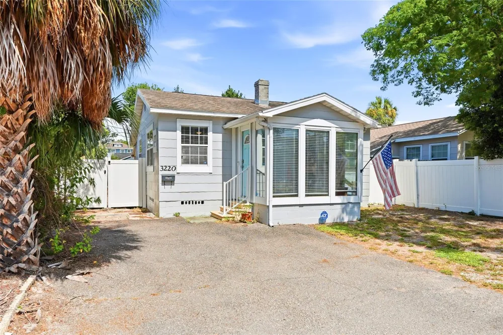 3220 16TH STREET St Petersburg, FL 33704