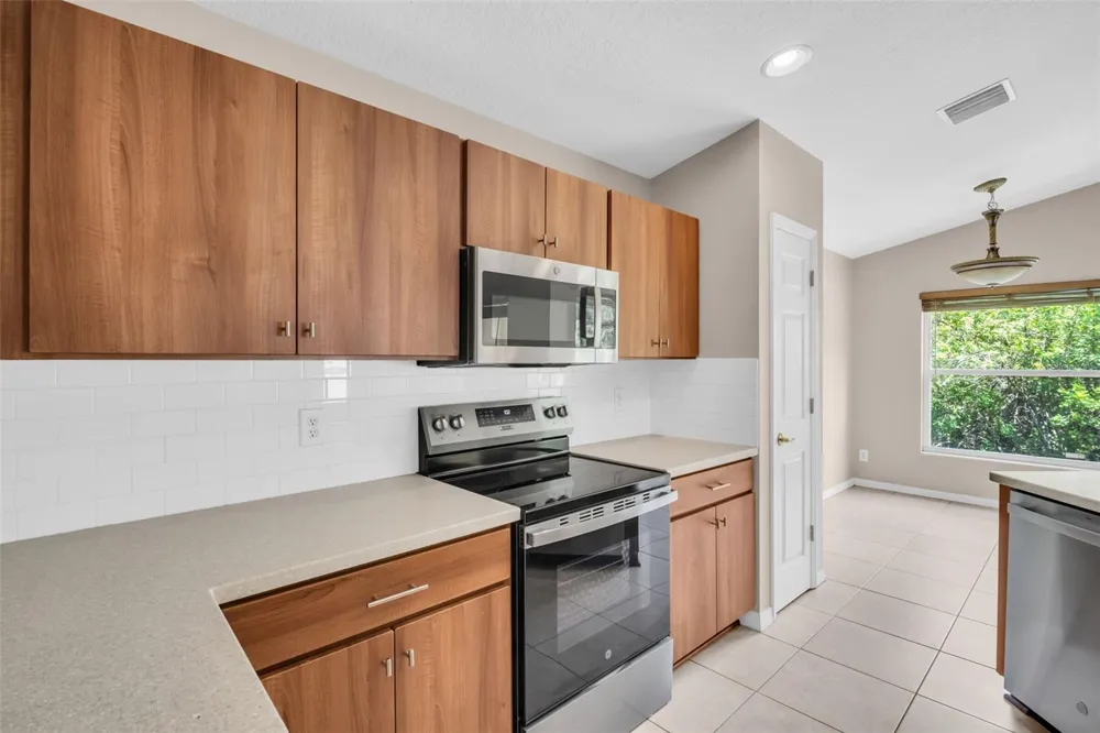 12415 RUSTIC VIEW COURT Tampa, FL 33635
