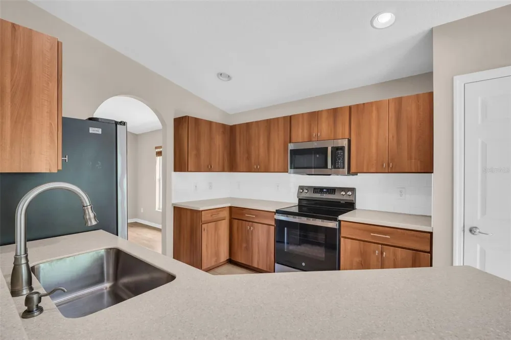 12415 RUSTIC VIEW COURT Tampa, FL 33635