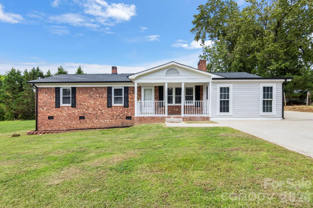 904 Long Street Oakboro, NC 28129