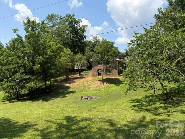 170 Clifton Avenue Bryson City, NC 28713