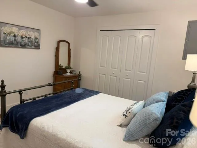 170 Clifton Avenue Bryson City, NC 28713