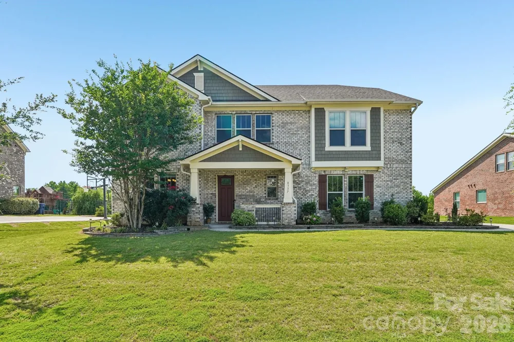 8337 Breton Way Harrisburg, NC 28075