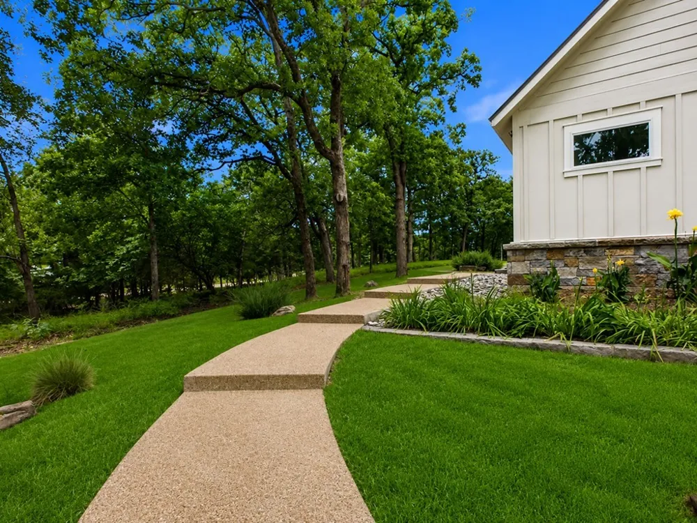 8307 Charlya Drive Athens, TX 75752