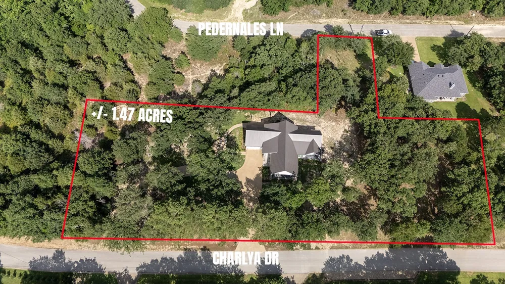 8307 Charlya Drive Athens, TX 75752