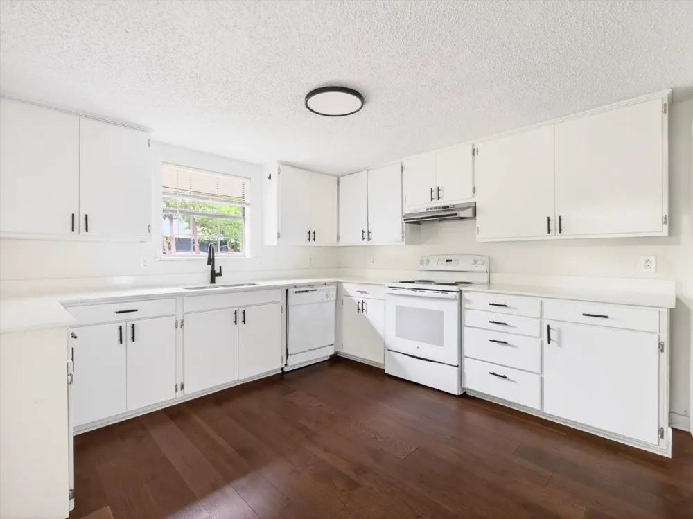 215 Folly Beach Drive #B Lake Dallas, TX 75065