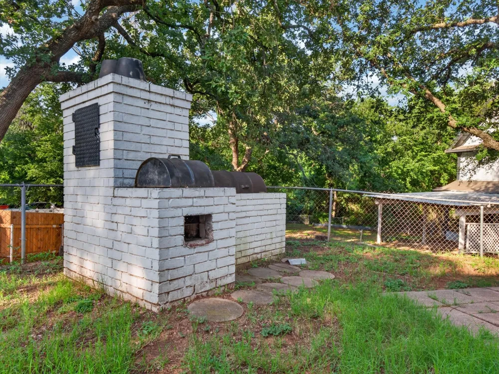 215 Folly Beach Drive #B Lake Dallas, TX 75065