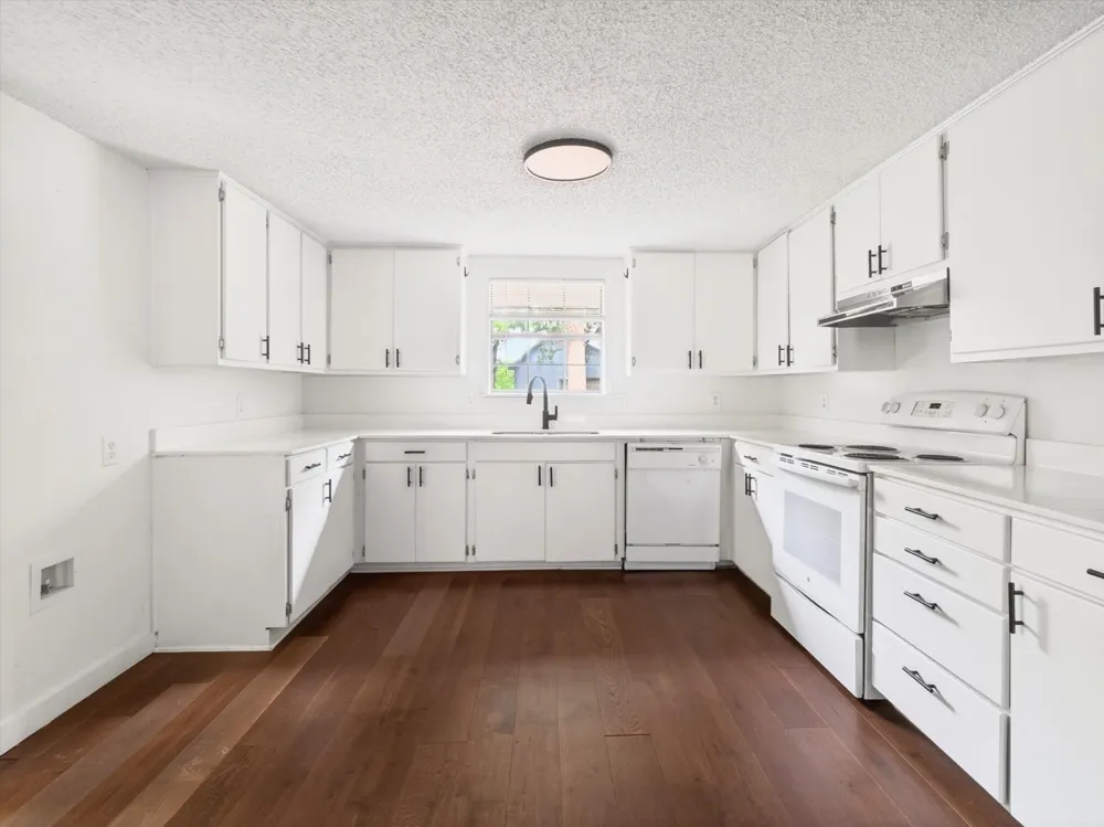 215 Folly Beach Drive #B Lake Dallas, TX 75065