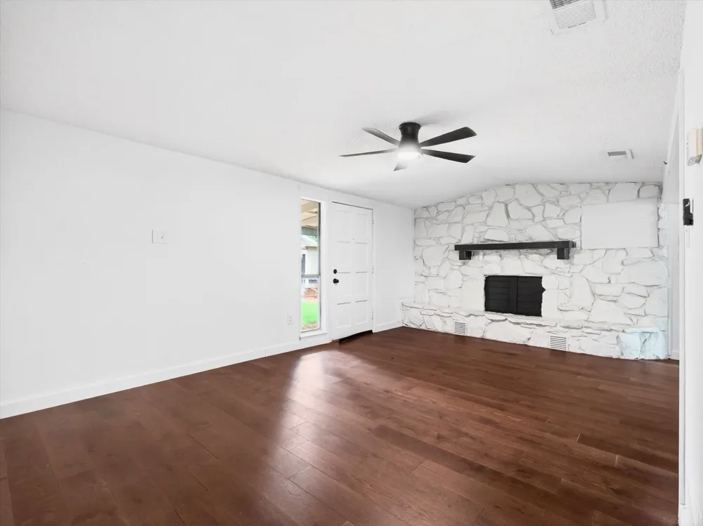 215 Folly Beach Drive #B Lake Dallas, TX 75065