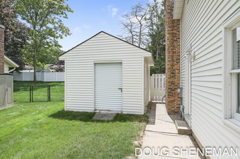 5143 Wembley Court SW Wyoming City, MI 49509