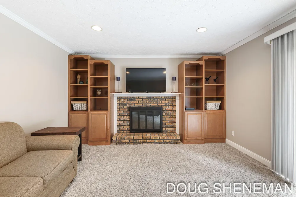 5143 Wembley Court SW Wyoming City, MI 49509