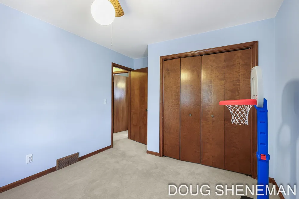 5143 Wembley Court SW Wyoming City, MI 49509