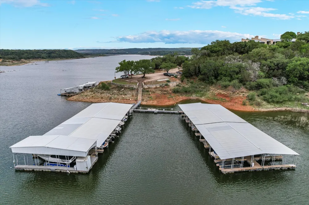 2401 Sailpoint Drive Spicewood, TX 78669