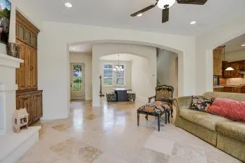 2401 Sailpoint Drive Spicewood, TX 78669